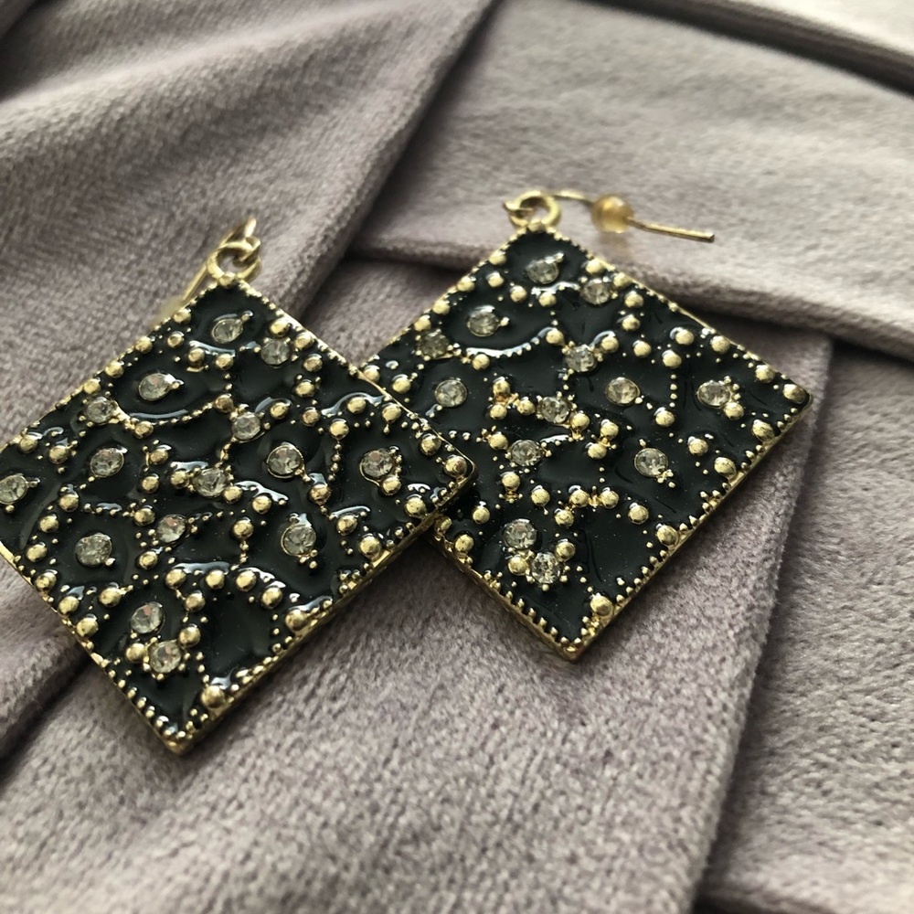 Black sparkly Earrings